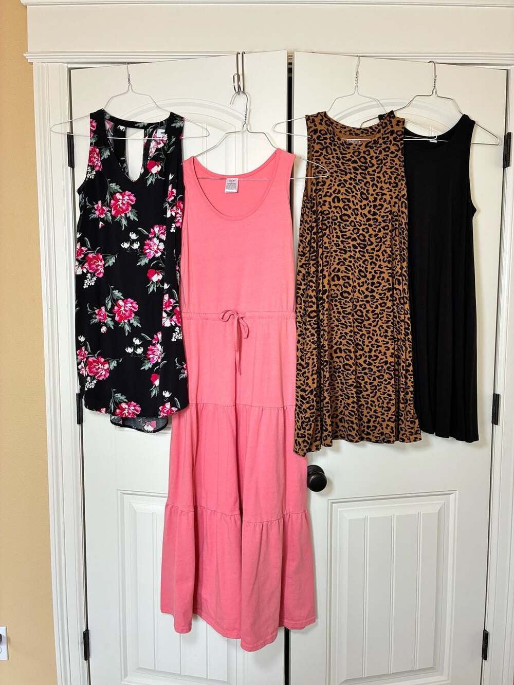 Small Women's Maxi Tank Dress Set of 4